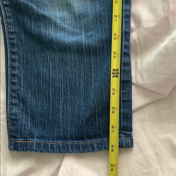 Levi’s capris - Picture 9 of 9